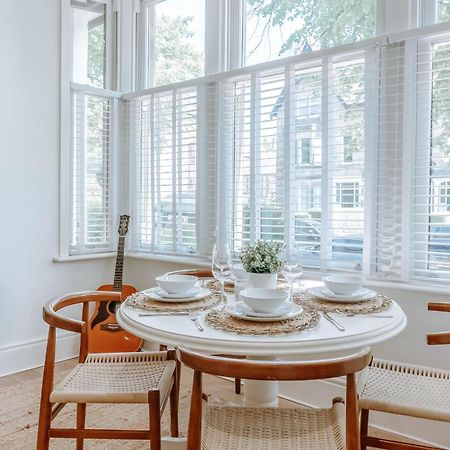 Dragon Parade Apartment - Central Harrogate Bagian luar foto