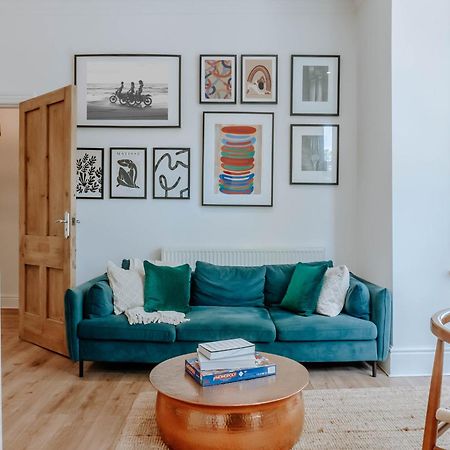 Dragon Parade Apartment - Central Harrogate Bagian luar foto